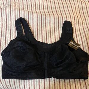 Plusform Instant Shaping Front Close Soft Cup
Bra Size 40DD NWT